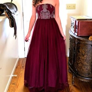 Beaded Burgundy Tulle Prom Christmas Dress Gown